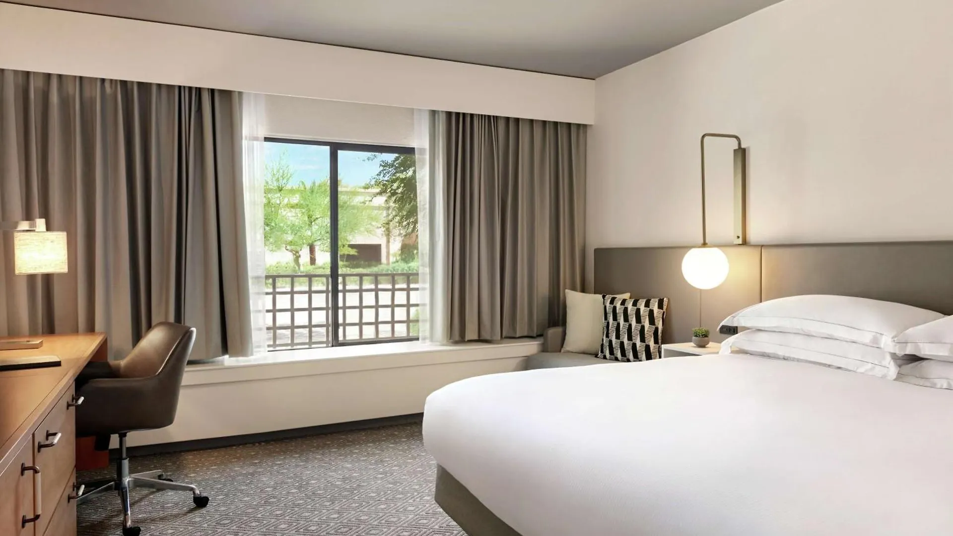 Hilton Scottsdale Resort & Villas