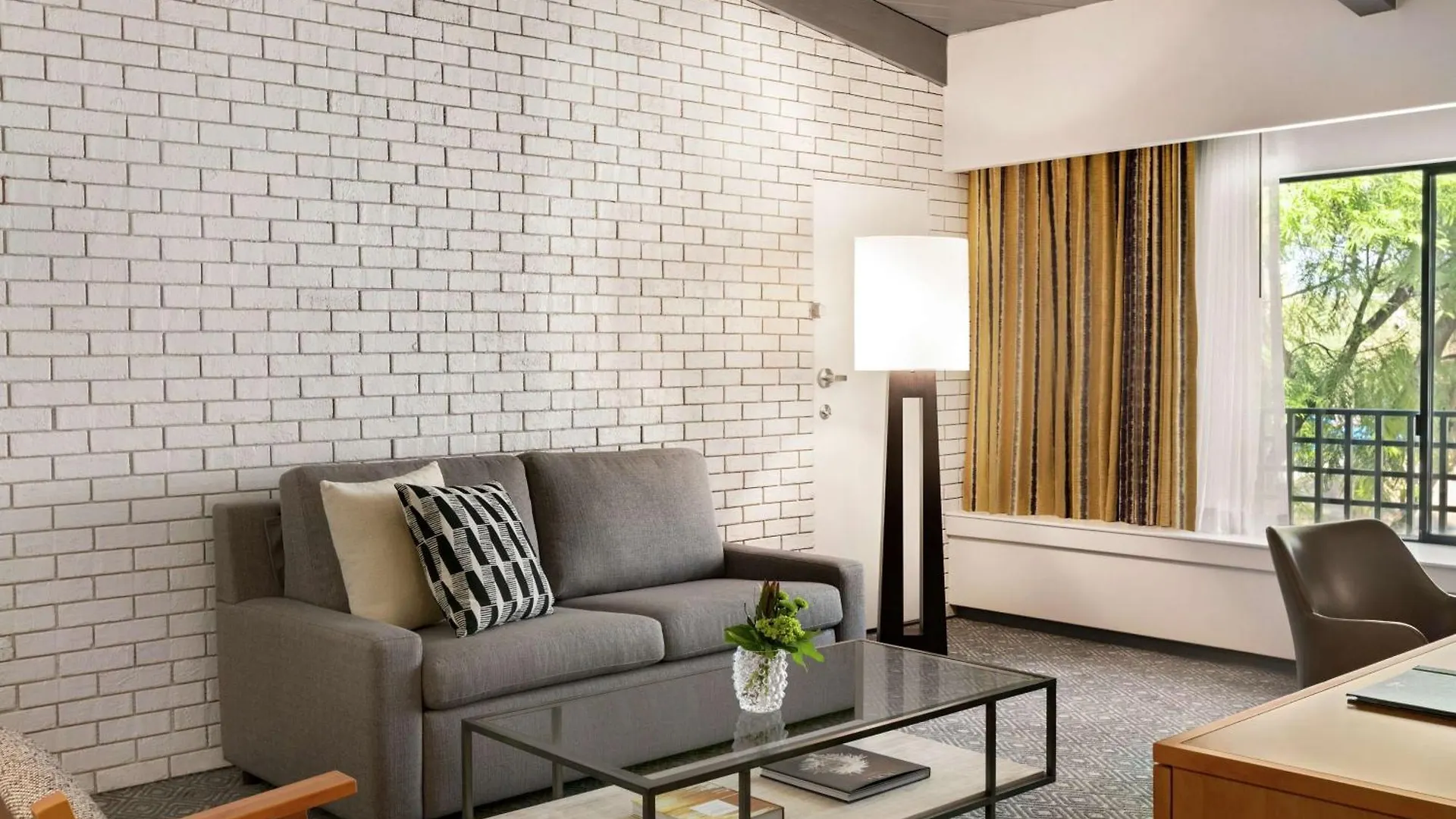 ****  Hilton Scottsdale Resort & Villas United States