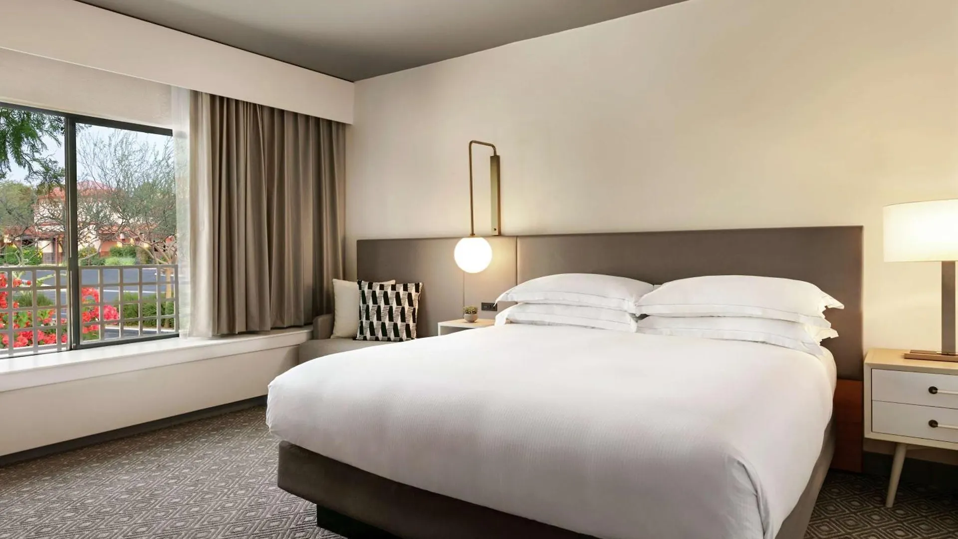Hilton Scottsdale Resort & Villas